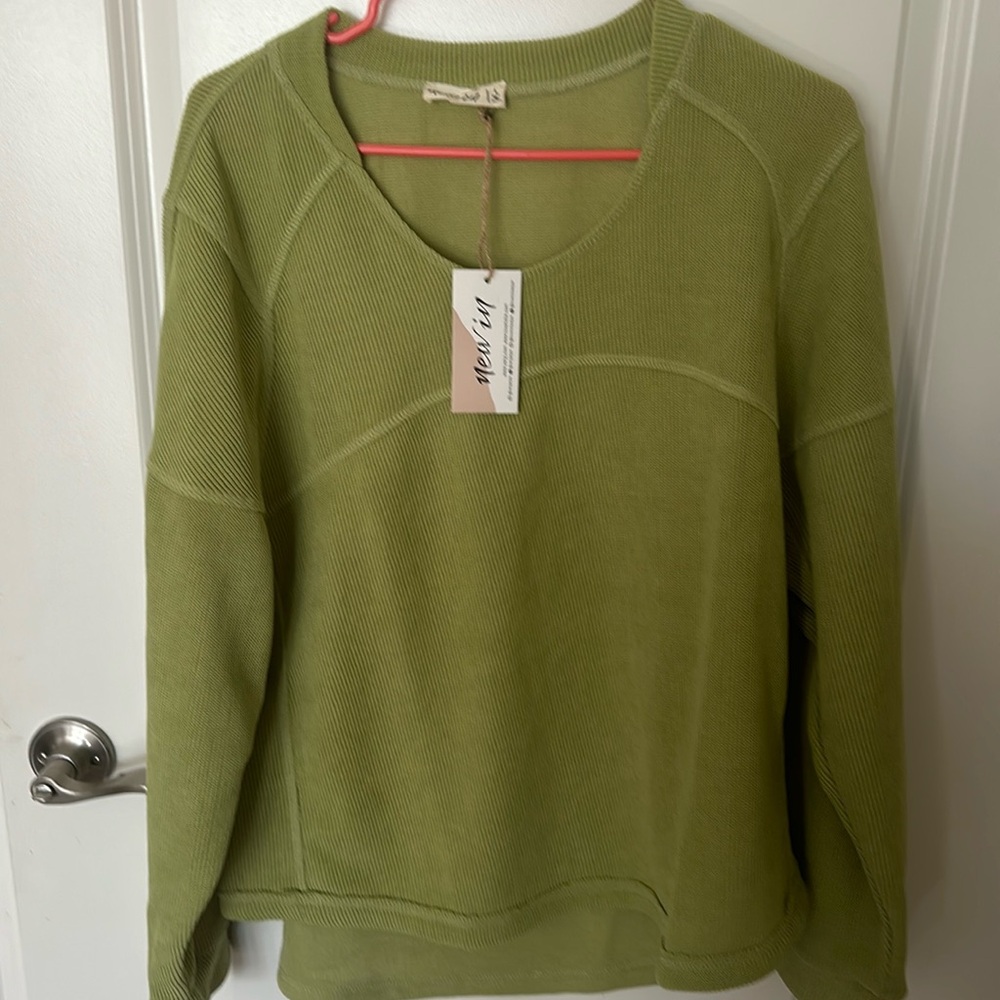 PINK LILY LET'S MAKE PLANS AVOCADO OVERSIZED RIBBED PULLOVER